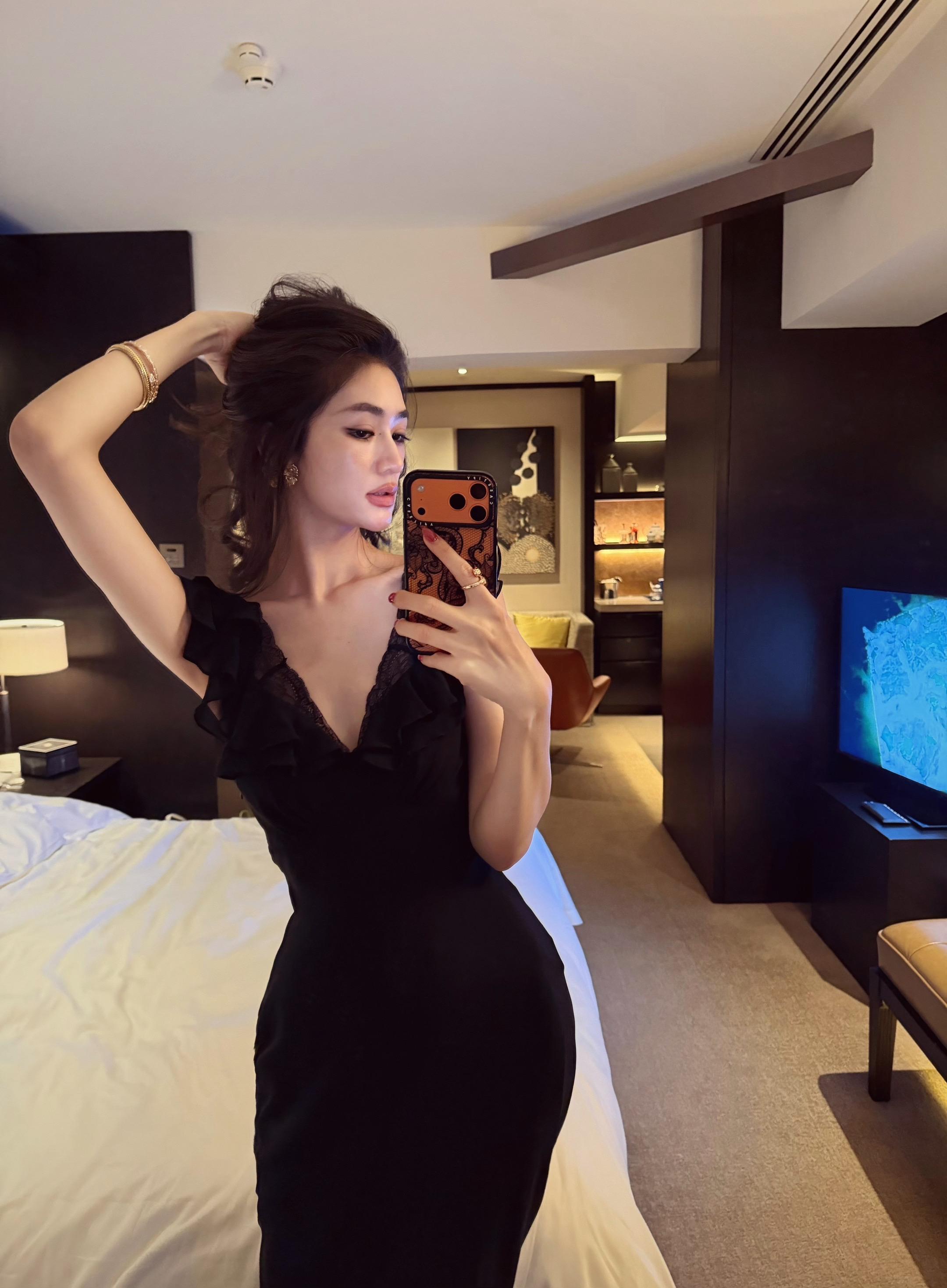 我只爱买衣服和度假不爱打牌也不爱打游戏不爱社交买衣服能让我开心漂亮 度...