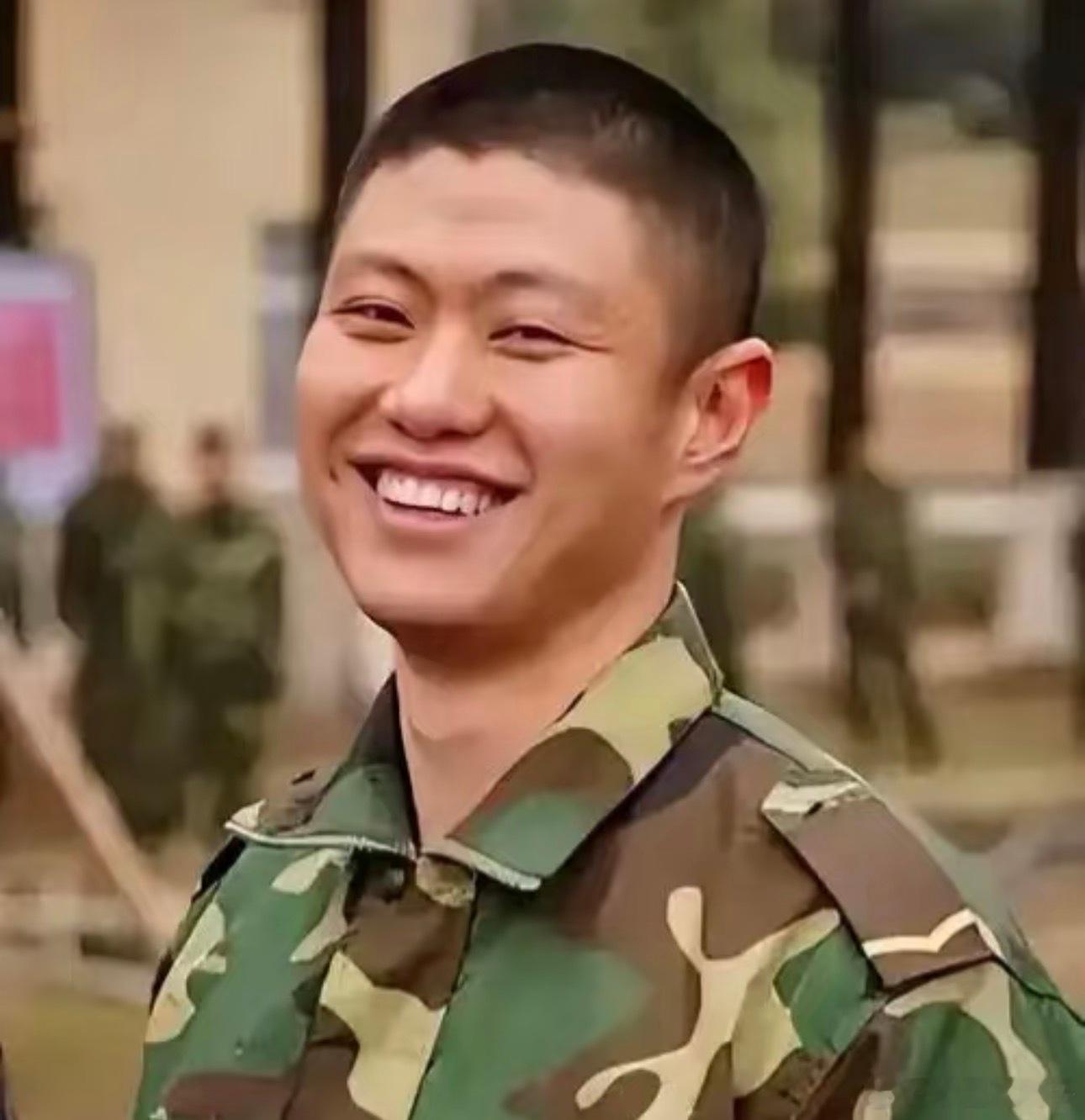 李二牛爆改霸总当卧底 原来叶斯远根本不是什么叶家大少，他的真实身份是叶局的徒弟曾