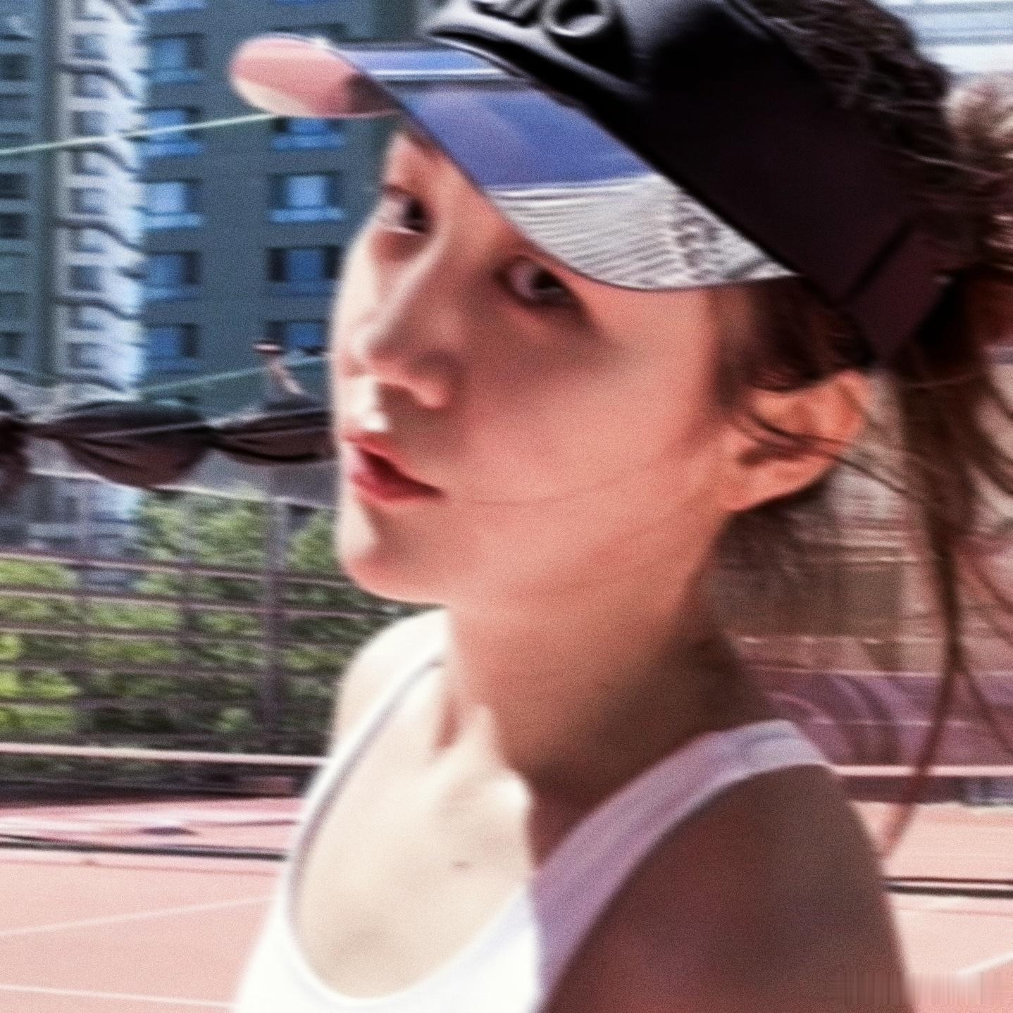 老梦这张真好看嗯，是我喜欢的体育生