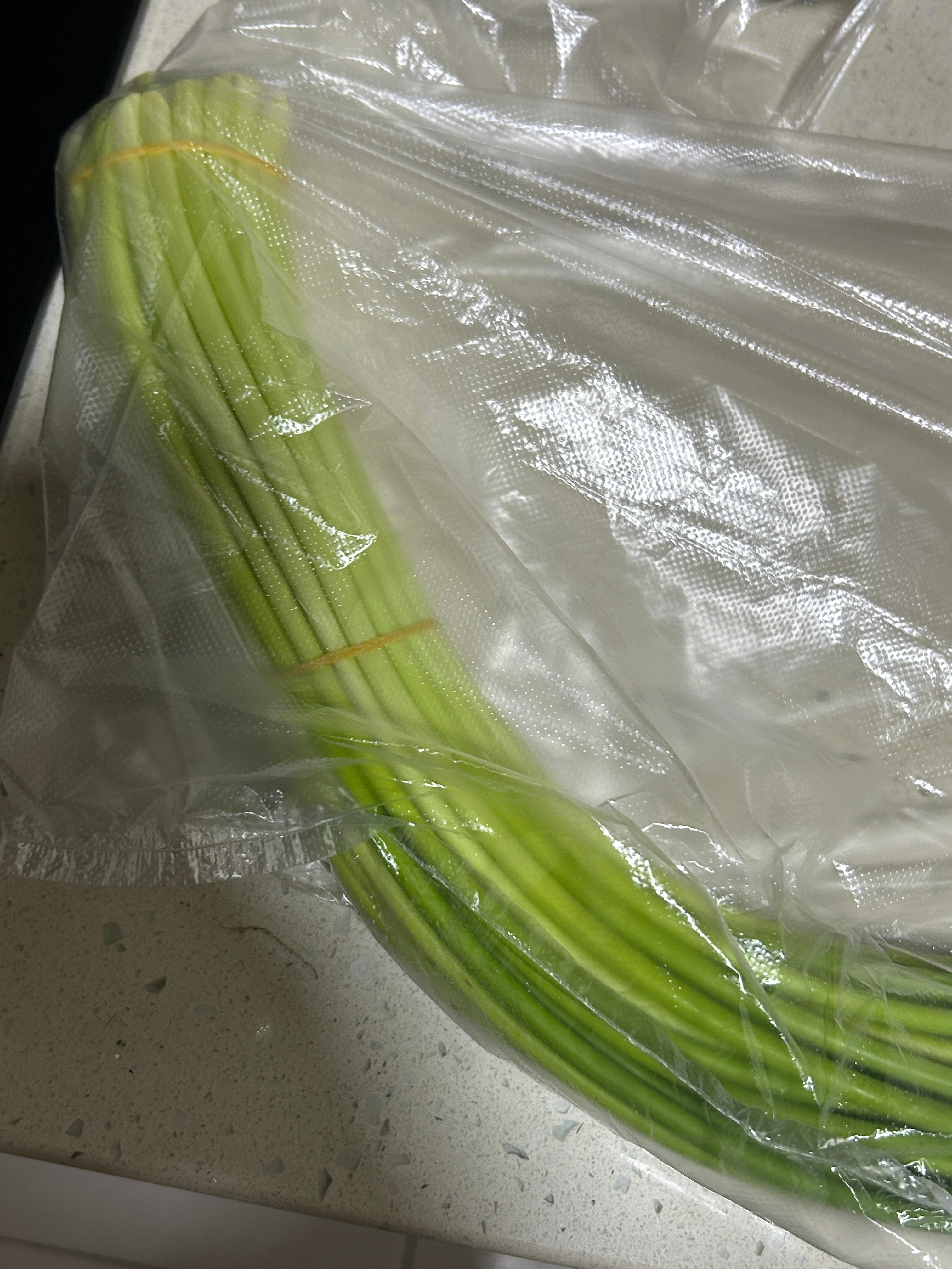 卧槽 我被蔬菜刺客了 本来寒假就没几个钱 这个还卖我20多