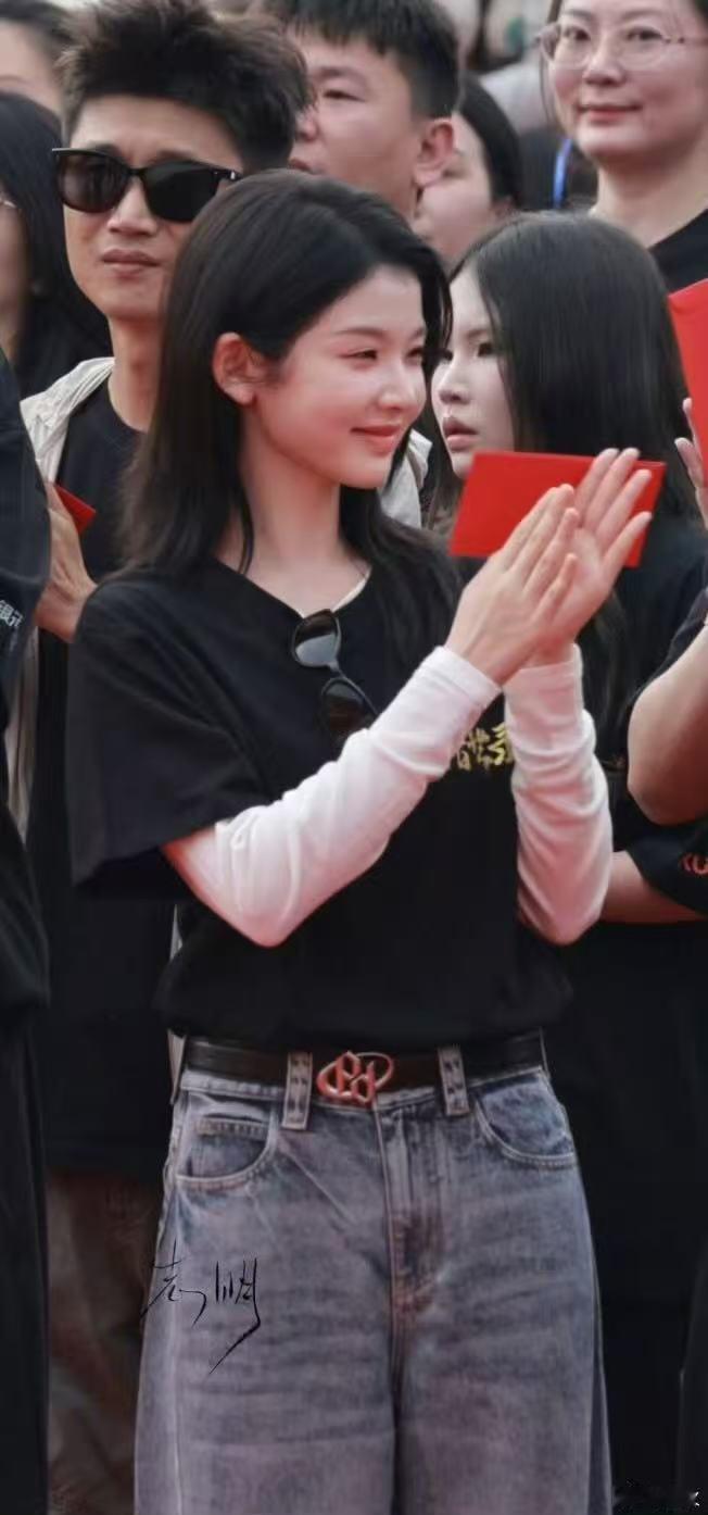 敖瑞鹏张淼怡错世录开机照敖瑞鹏张淼怡开机照敖瑞鹏张淼怡开机照来啦～真的好想看啊！