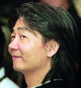 台湾地区的歌手热狗《楼下的房客》这首歌中后半段的五句歌词和朱德庸的《跳楼》内容高