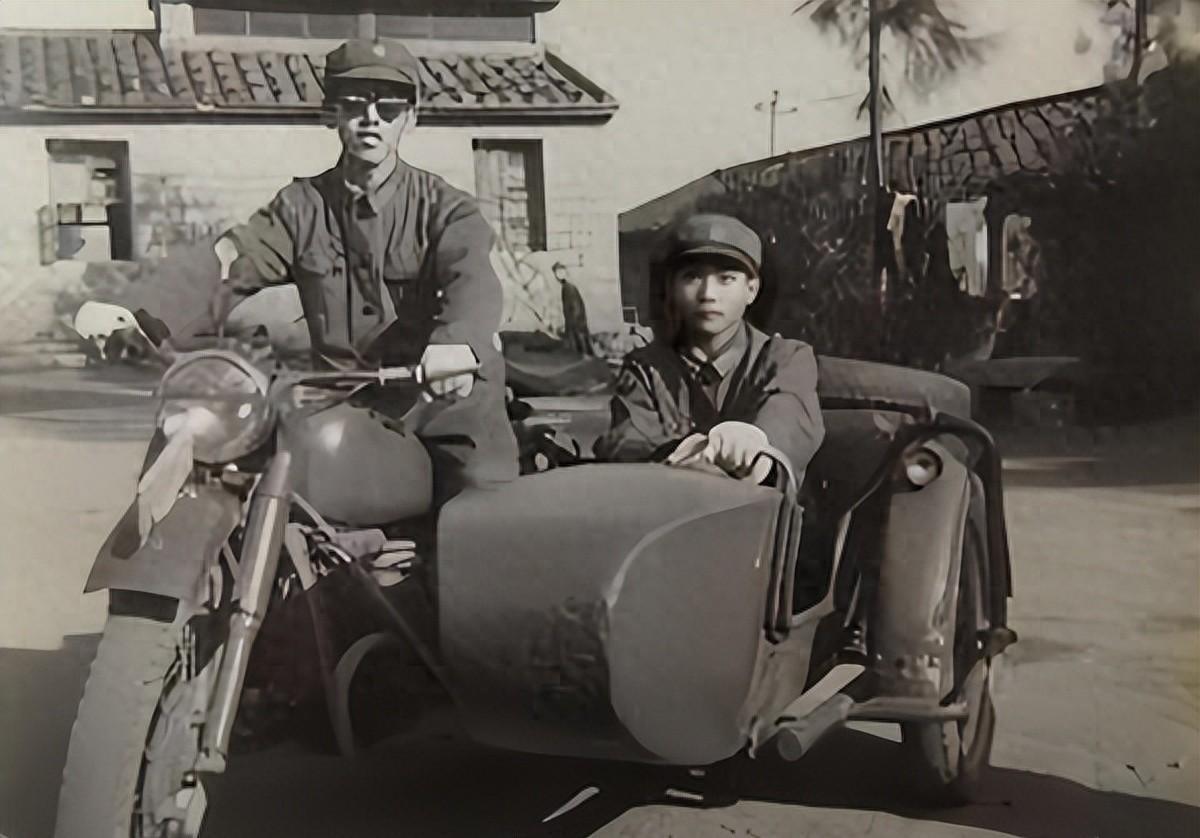 81年回家探亲时，我特意去看望高中语文老师，没想到由此竟意外获得一段难忘姻缘！