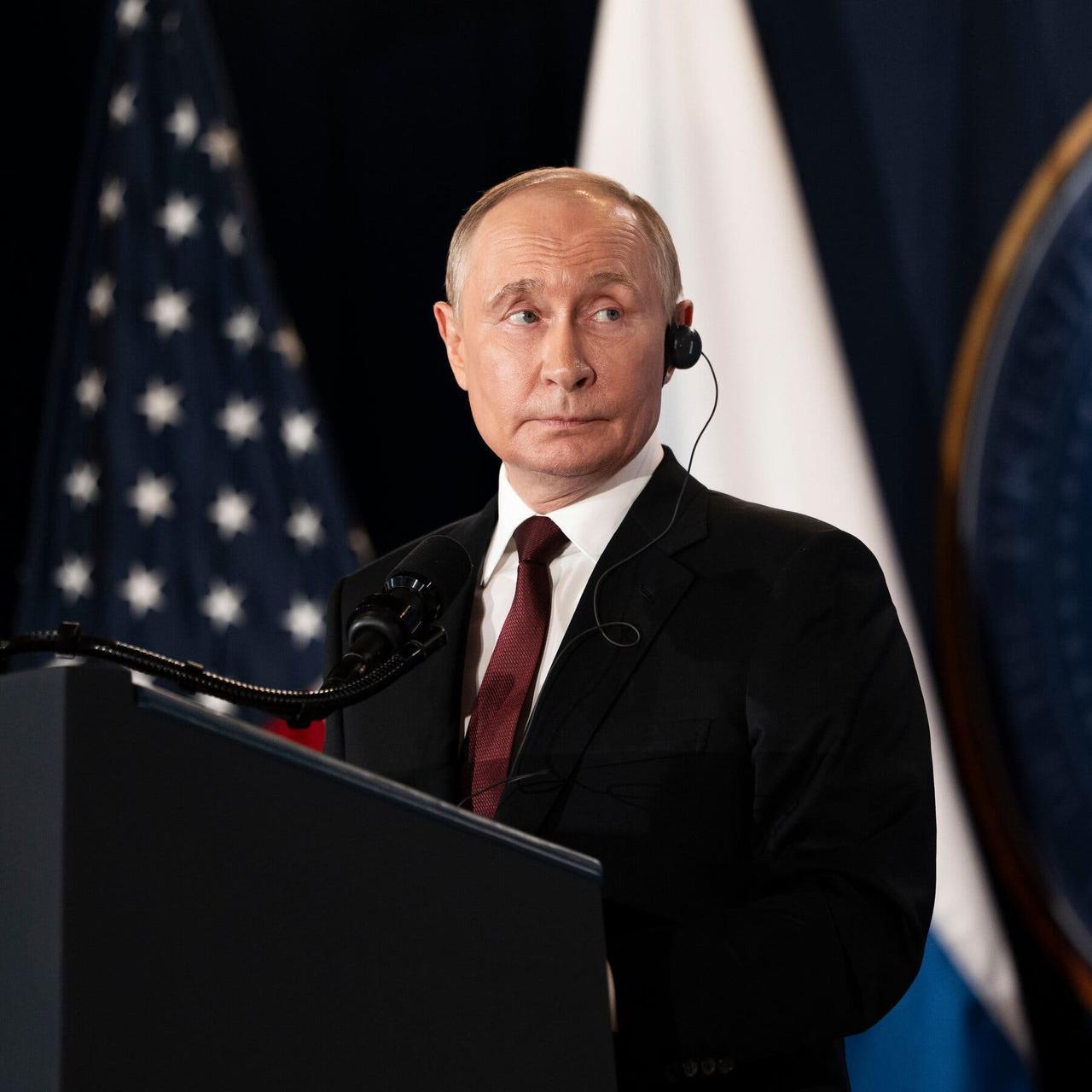 最新消息！！！
俄罗斯总统弗拉基米尔·普京出席2026年圣彼得堡国际经济论坛全体