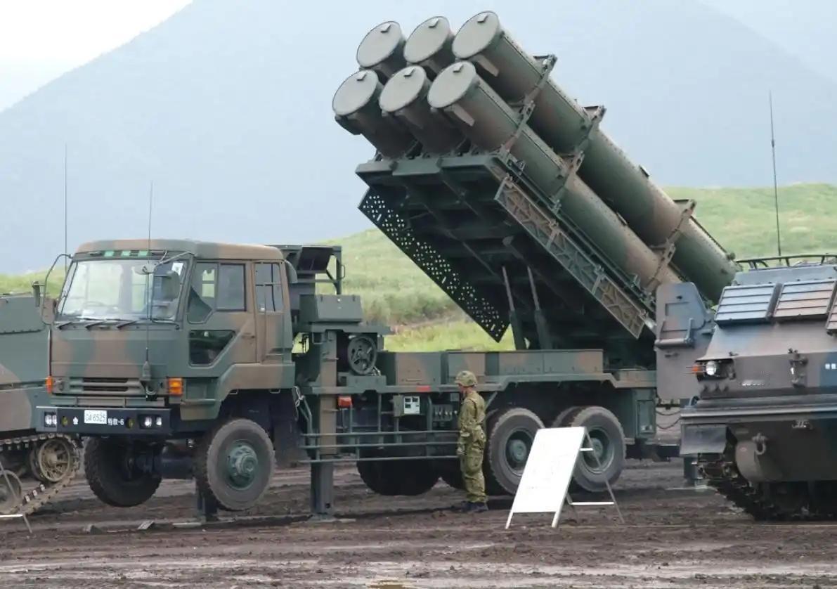 日本防卫省正式宣布，2026年3月31日完成本土首次远程导弹实战部署，熊本县部署