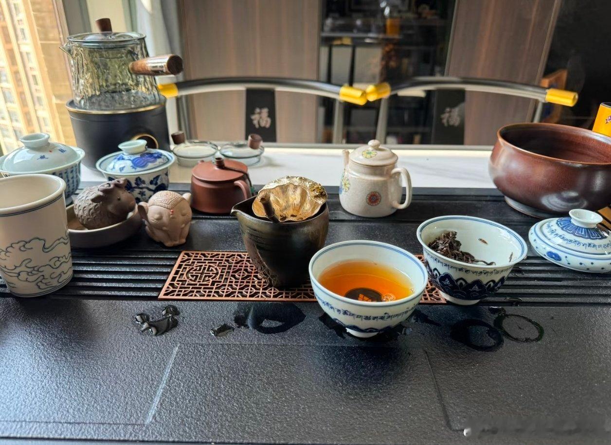 早上好朋友们，周末愉快！人的磁场很重要 多和善良的人同行 多和勤奋的人携手多和真