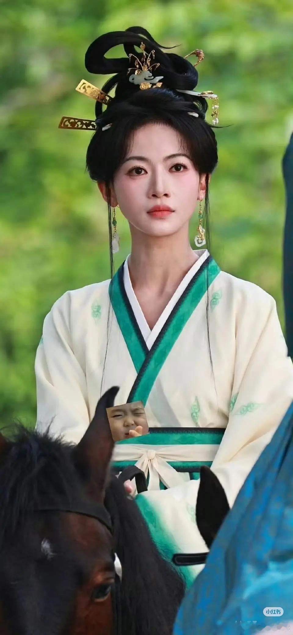 妆造像鬼新娘好吓人 