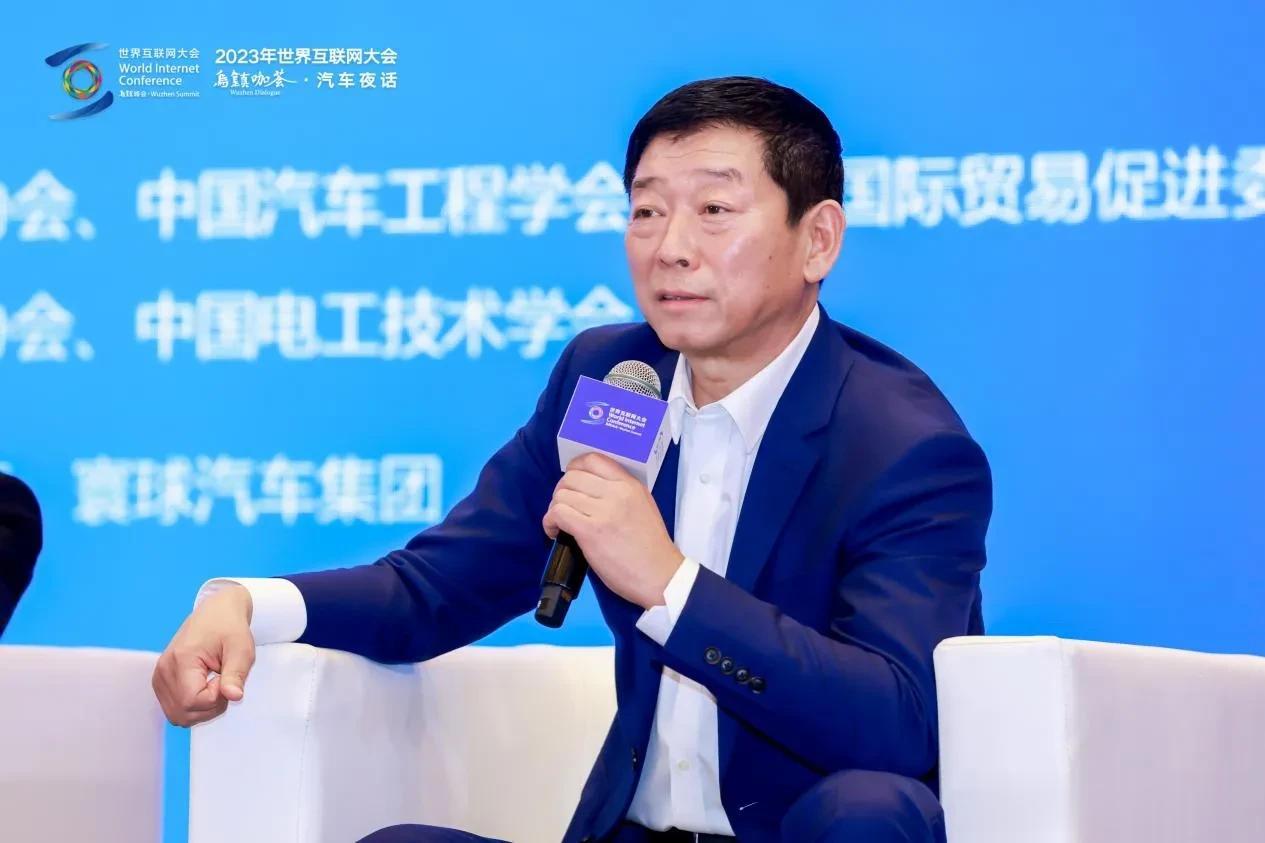 同行或焦虑或赔钱？魏建军这翻言论再现长期主义大智慧
#魏建军给中国汽车提个醒#今