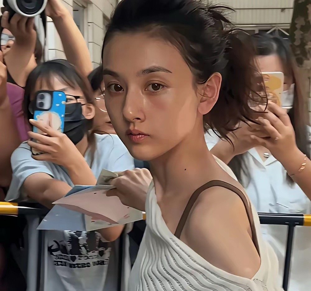 万万没有想到，宋祖儿女神现实中居然那么瘦 