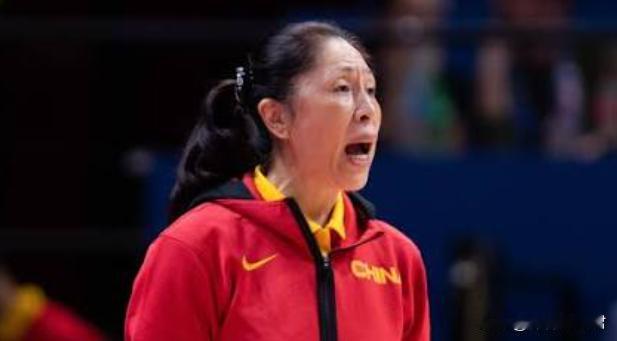 郑薇实话实说！
昨天晚上，中国女篮61：94输给美国女篮！虽然输掉这场比赛，但不