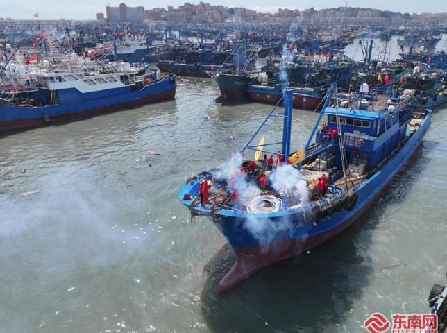 中国渔船出海打鱼，日本凭什么“密切关注”？

8月16日中午12点，福建沿海的渔