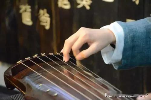 怎么管理仓位？
让自己舒服就好！
舒服，实际上非常有哲理…

老股民近三十年的经