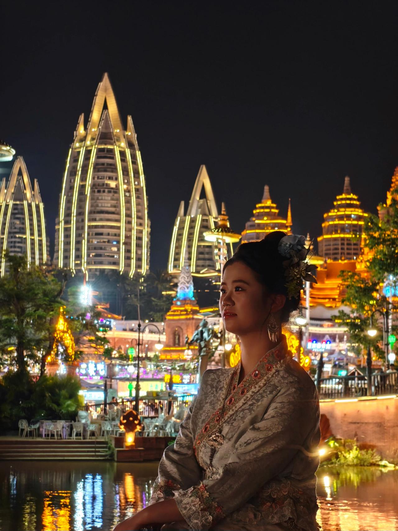 西双版纳的夜景总是让人流连忘返，希望下次还去