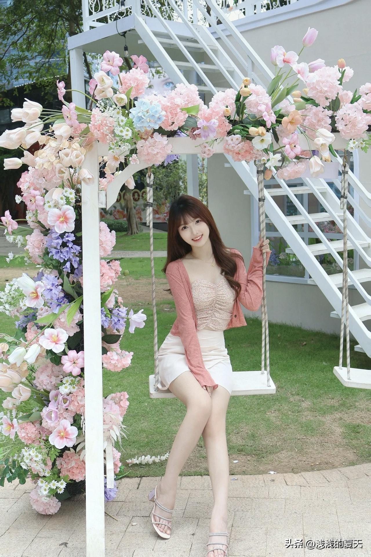 花开花落，笑看人间。