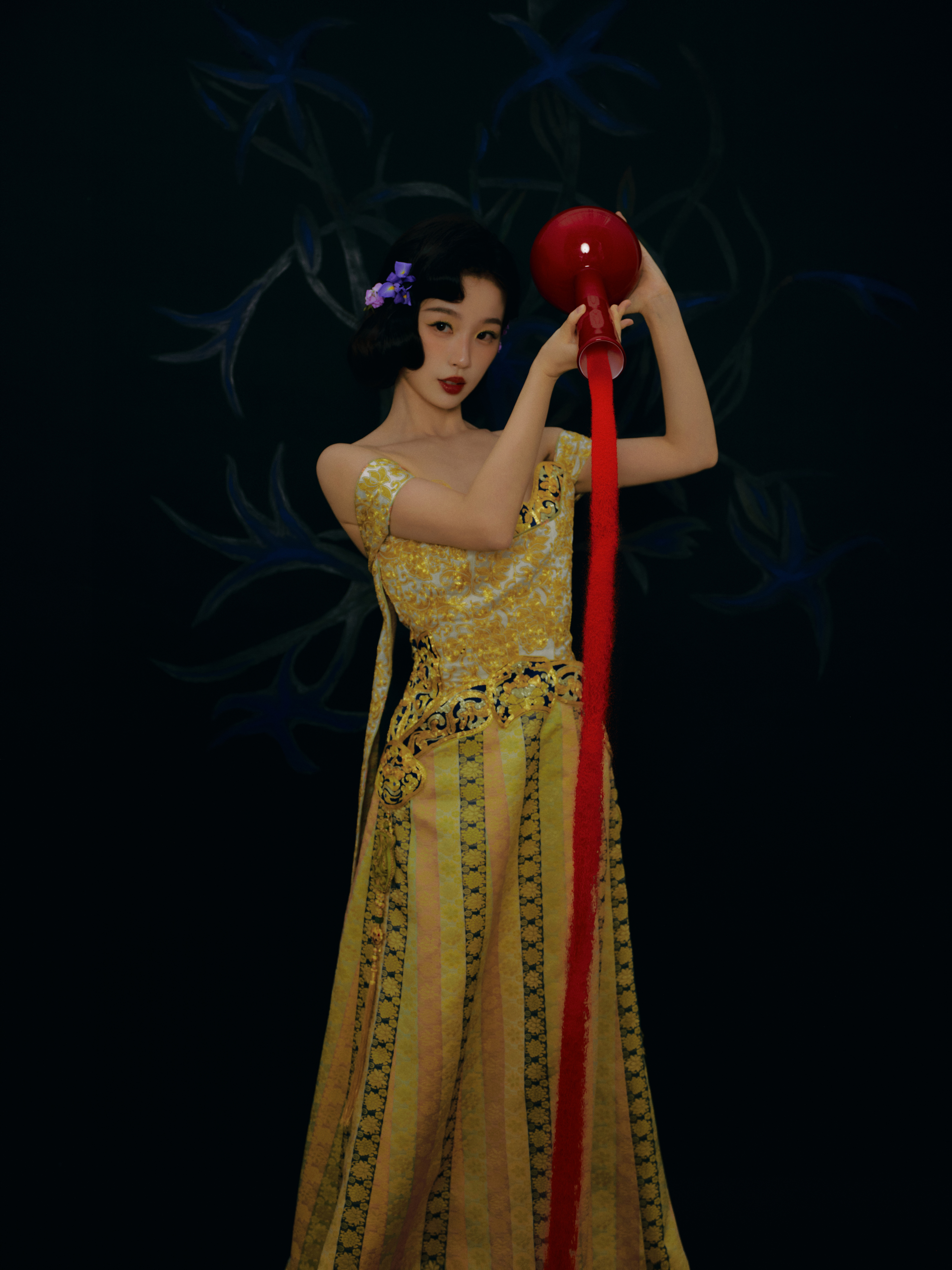 虞书欣复古油画女神 虞书欣复古油画女神，虞书欣这套真的雍容华贵，完全就是油画中走