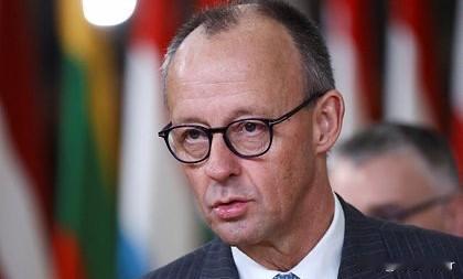 德国总理默茨在社交媒体X上发文称，欧盟决定在金融市场以借款形式向乌克兰提供零息贷