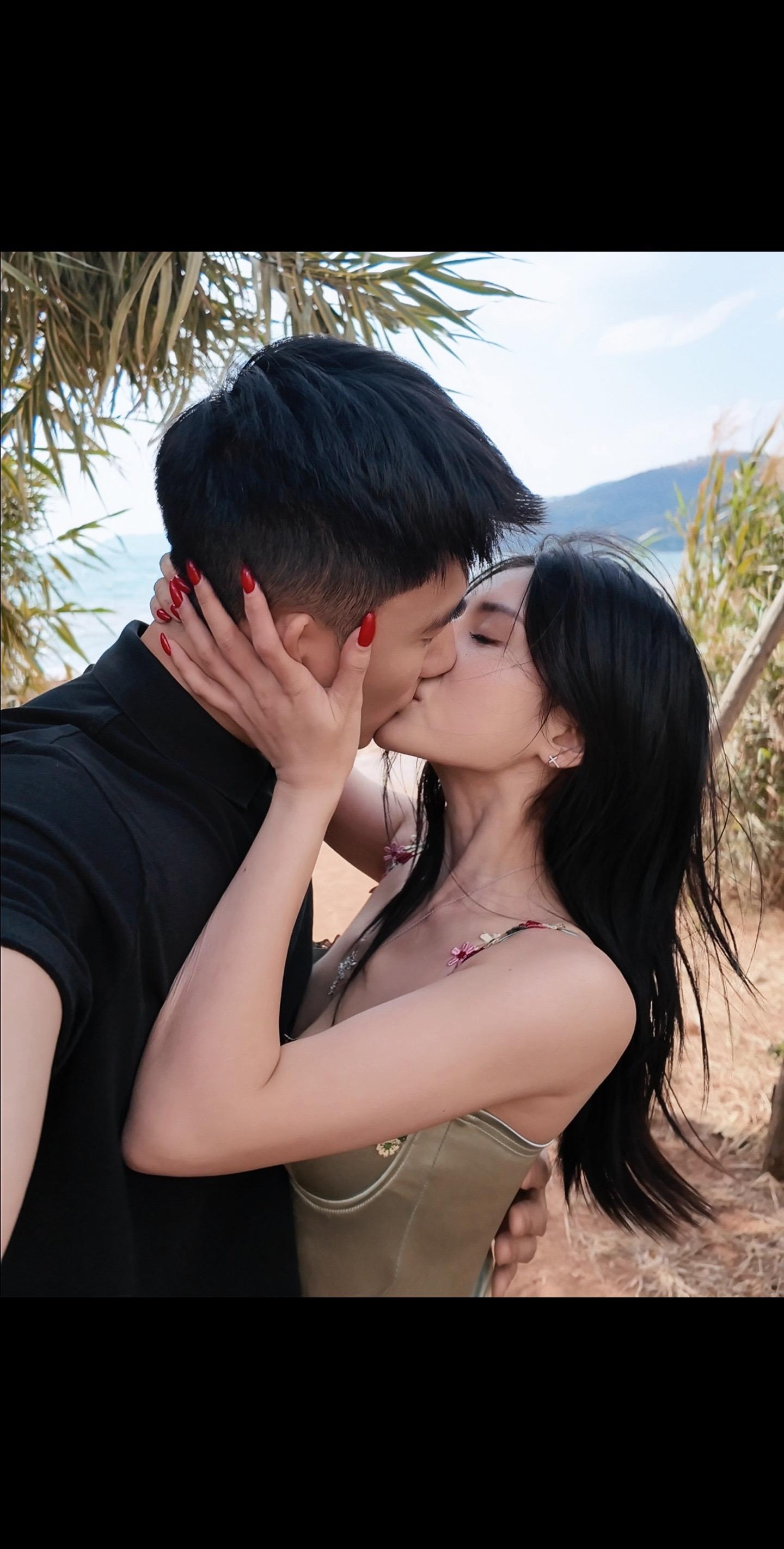 幸福不是要很多人爱我 是我爱的人也真心爱我