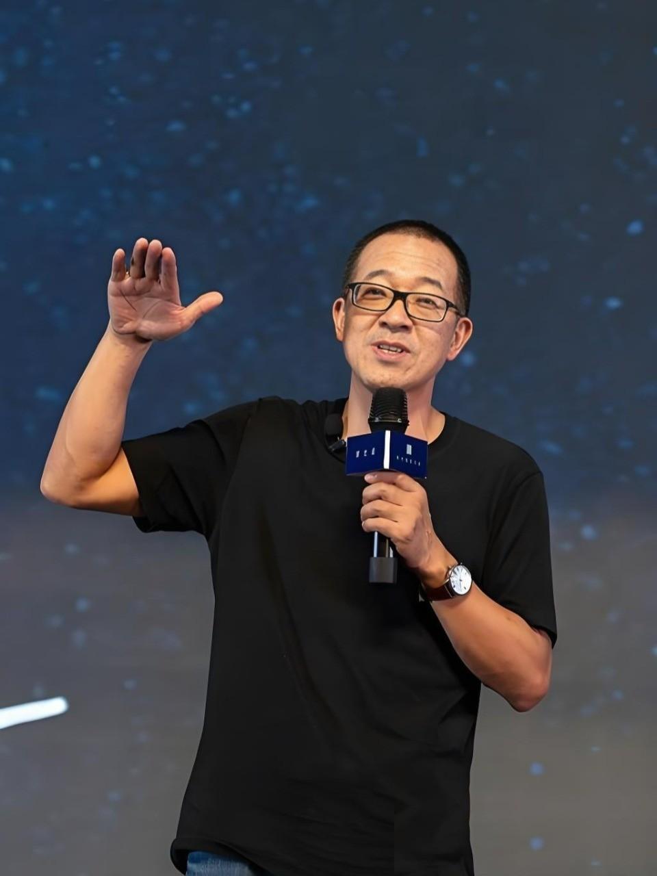 俞敏洪一段话，扎了无数人的心
俞敏洪曾说，我有两个大学男同学已经离世，他们家庭条
