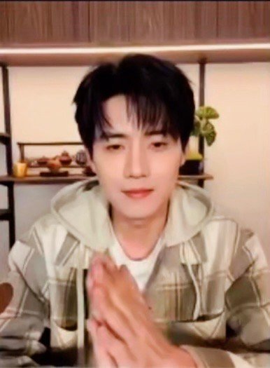 任豪逐玉领嗑员建议把任豪送去恋综当观察员，这磕糖的专业度没谁了！张凌赫田曦薇随便