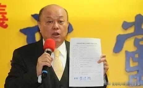 “统一后由爱国者治台，在台从政者不能持外国护照。”新党副主席李胜峰一番话真痛快！
