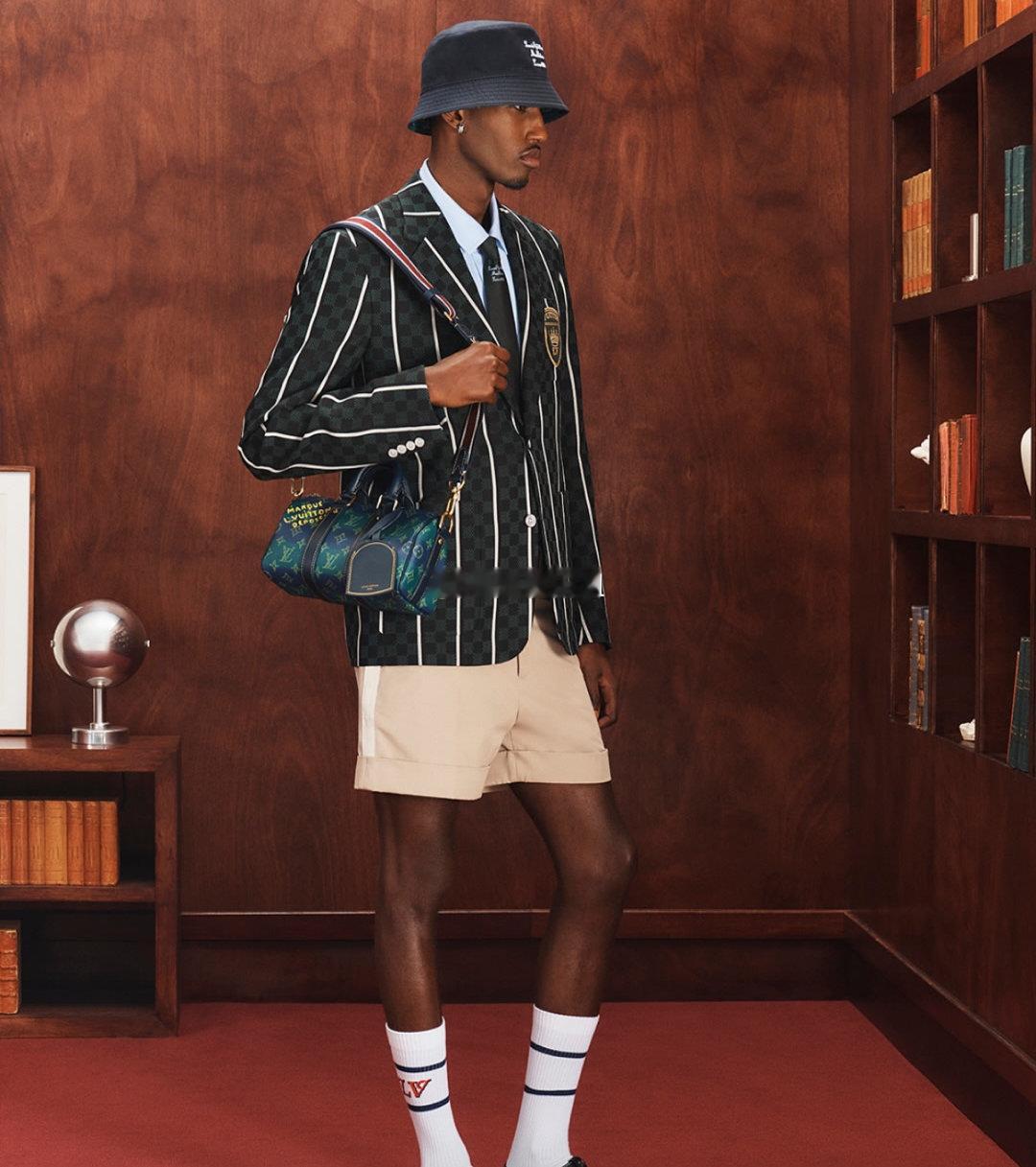 北半球还是盛夏，Louis Vuitton 突然释出由 Pharrell Wil