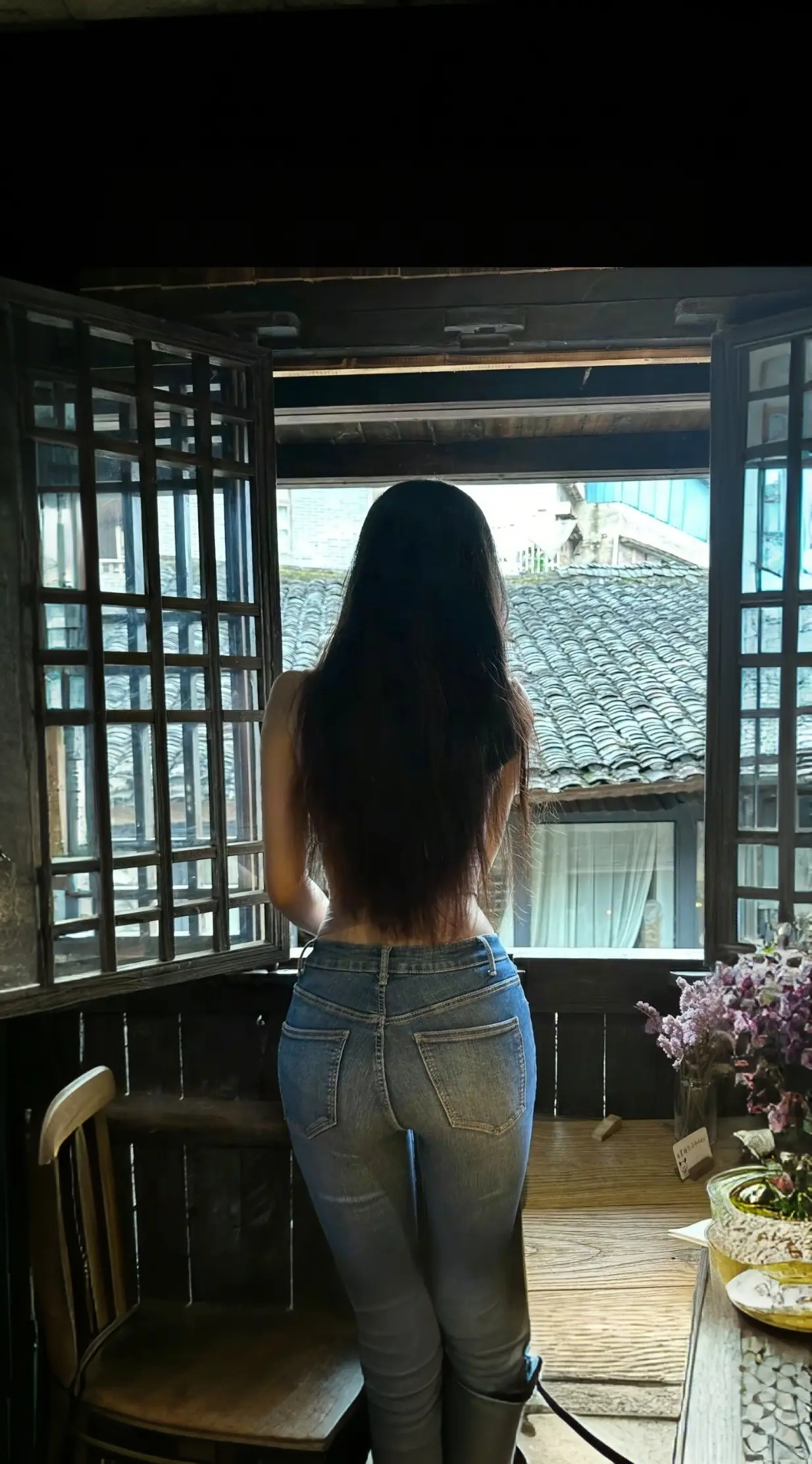 这种身材你喜欢吗 背影女孩