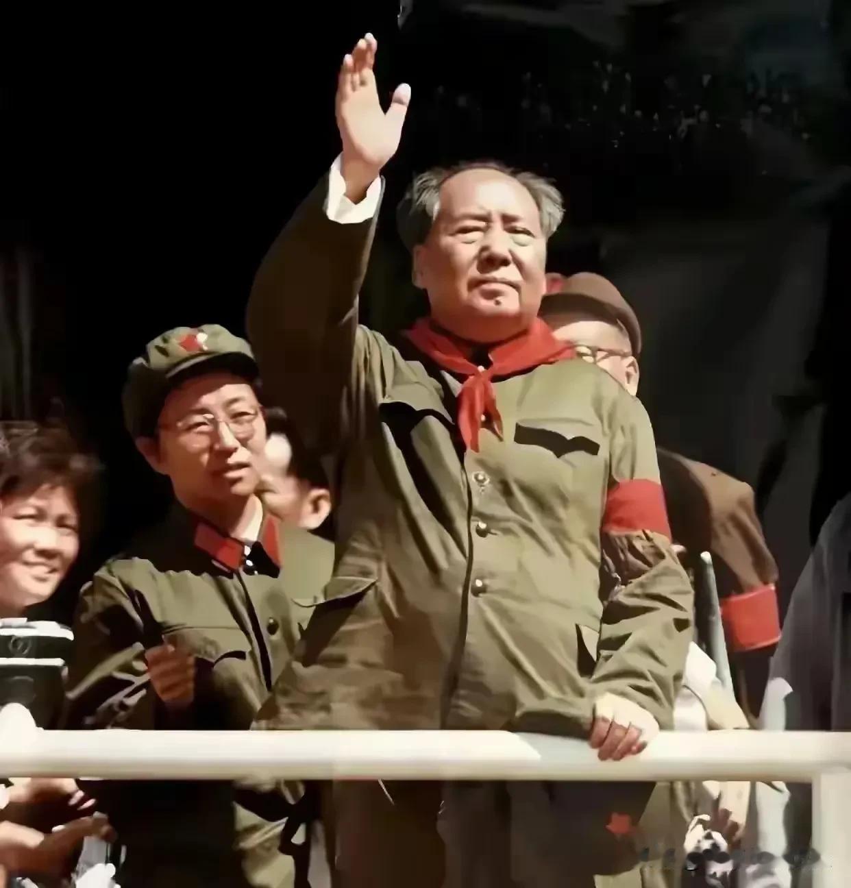 他是伟大的领袖，人民的大救星，中国解放的舵手！子任先生一生为民，满门忠烈！

1