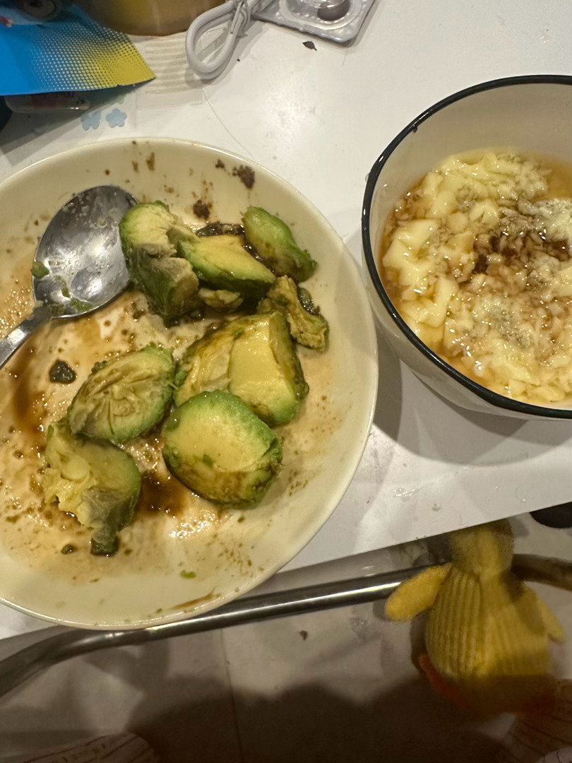 脸不肿的日子我都在吃这种丑饭 