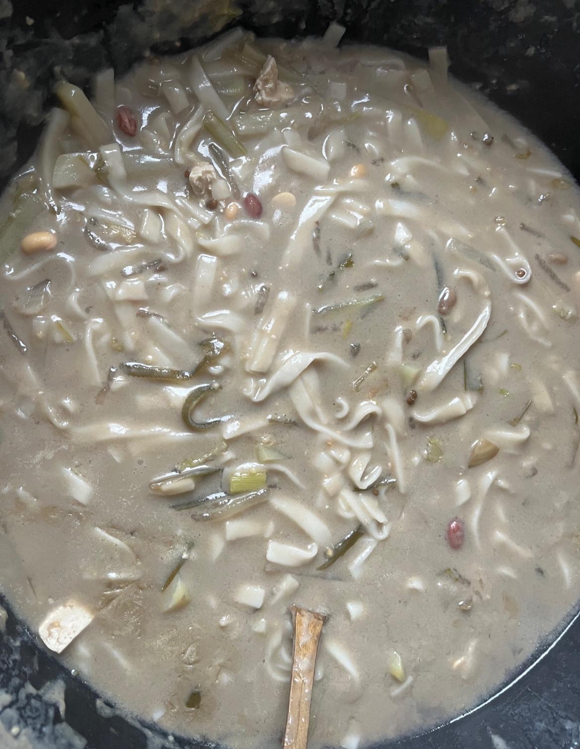 过了“腊八”就是年，年味越来越重，今天去妻子外婆家，带着外婆去购物，路上聊天说腊