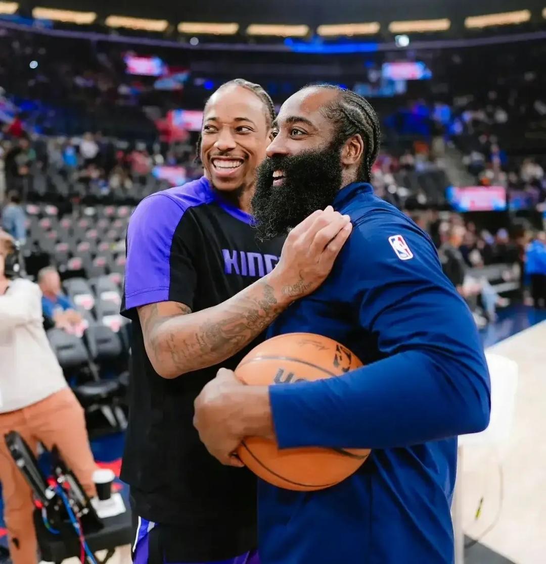 随着德罗赞的加入，2009届成NBA唯一一届3人突破26000分

1、哈登——