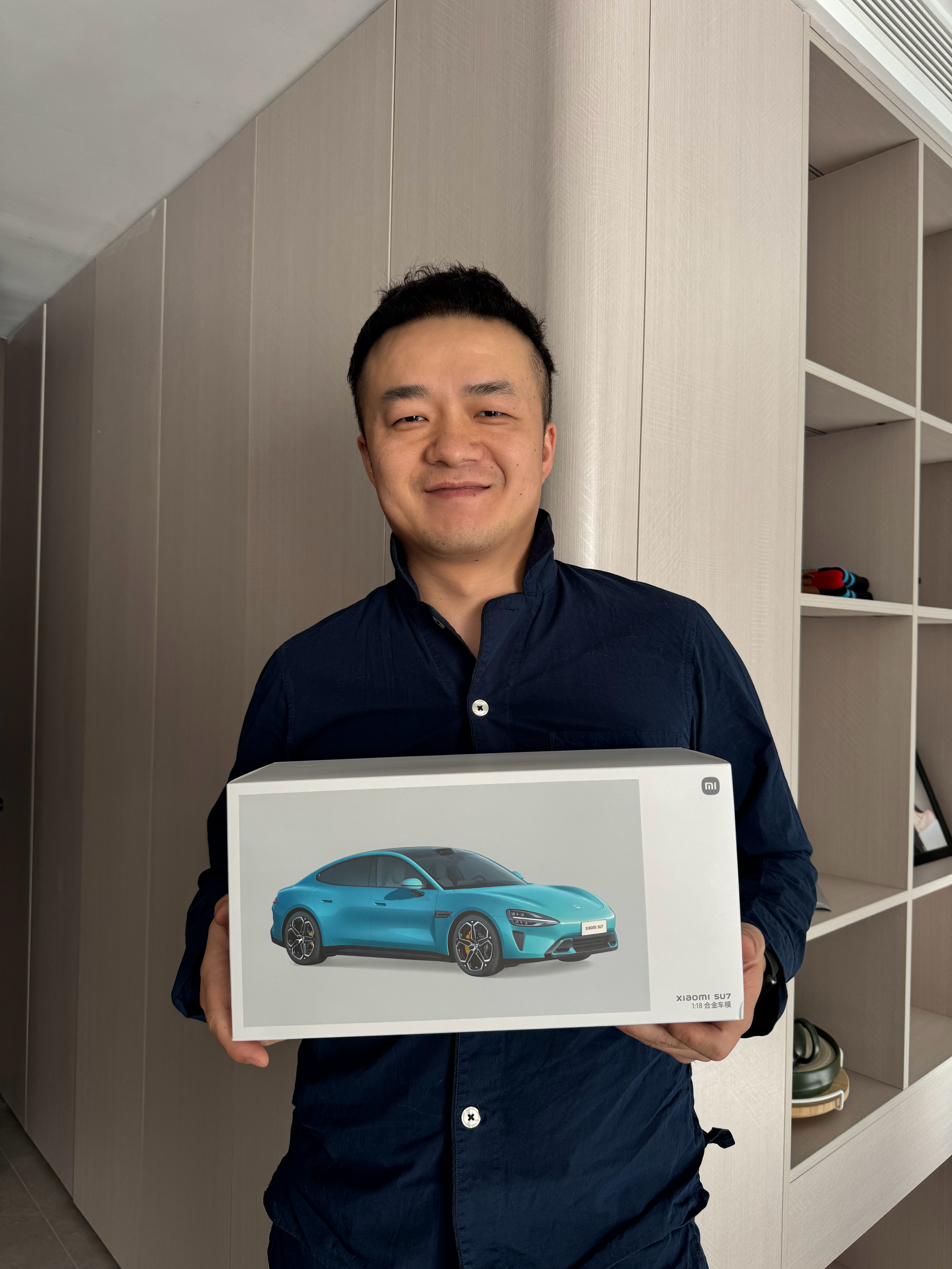 可能是听说我在纽北又撞了一台SU7Max，于是小米干脆送了我一台车，以示安慰……