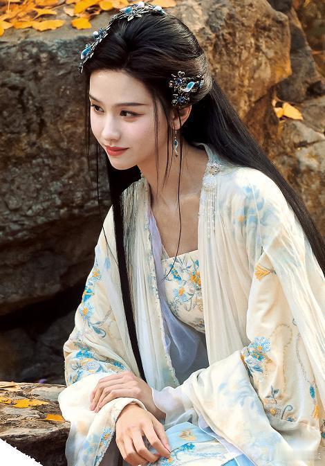 陈都灵的新剧妆造如何？ 