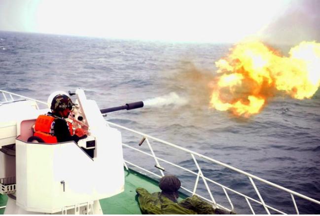 南海亮剑！菲机非法闯空域，中国军方的回应够硬核
 
南沙美济礁的空域，从来都不是