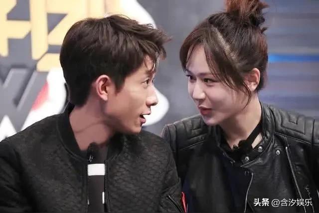 一次，杨紫问张一山：“听说你暗恋了我十多年了？”张一山嘿嘿一笑，反问道：“那你爱