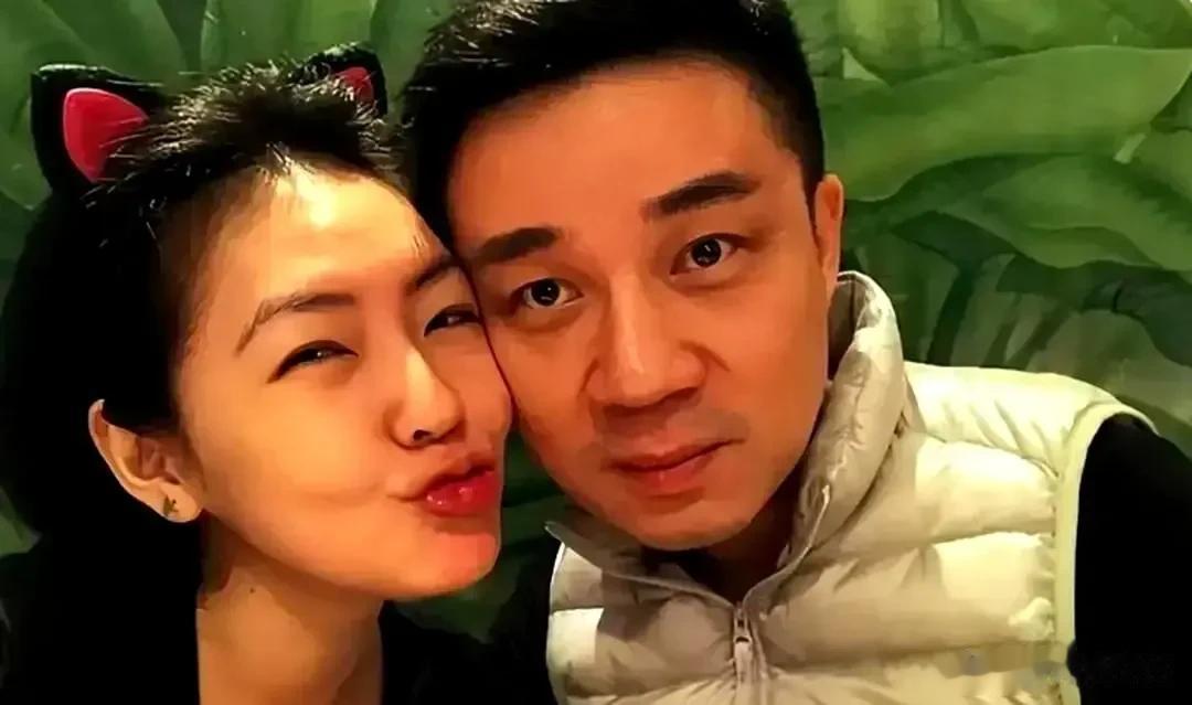 感觉小Ｓ和她老公挺恩爱的啊，根本不是外界说的那样，如果许雅钧真的像外界说的那么不