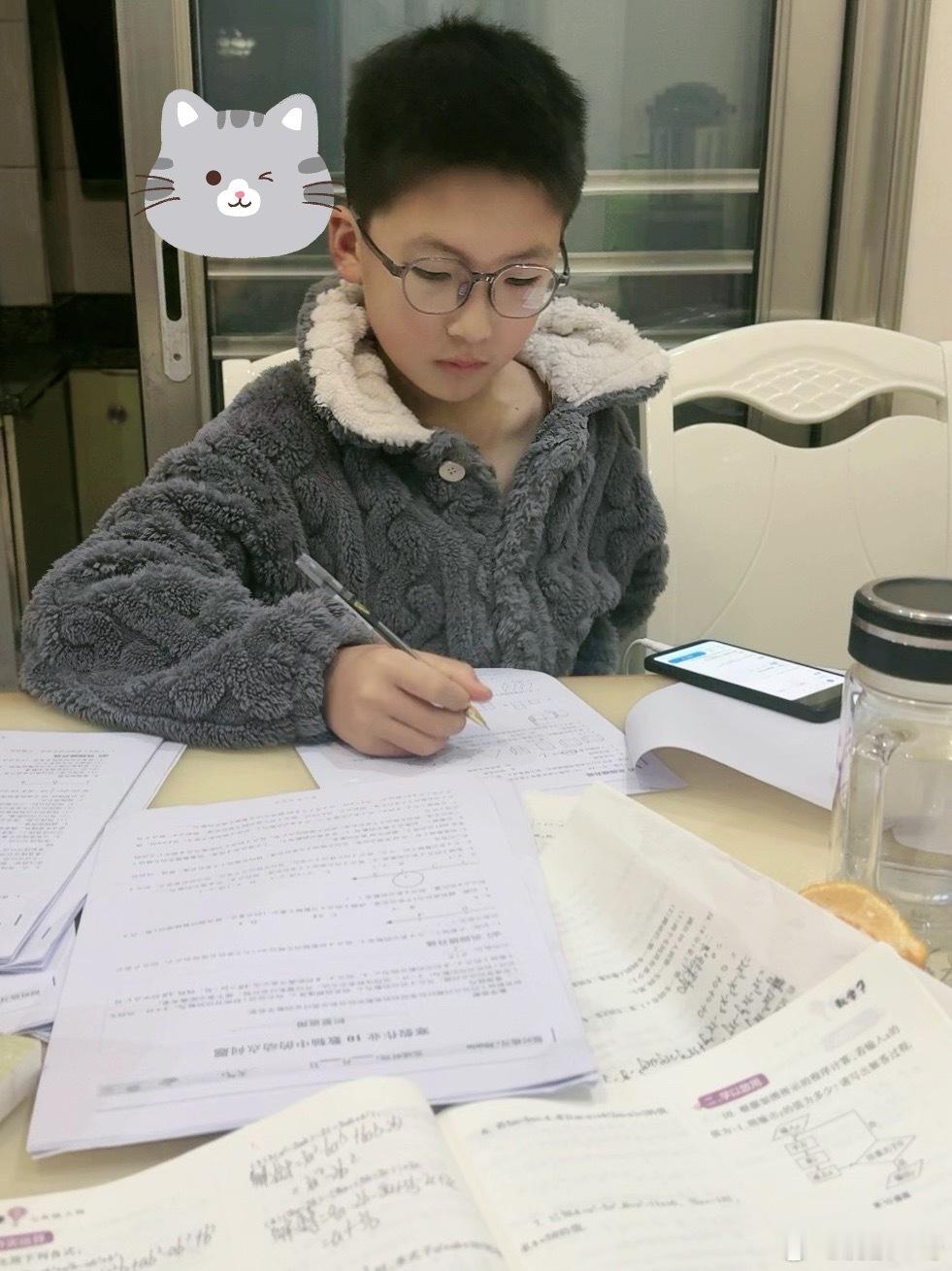 谁懂啊初中生的寒假作业 明天开学写不完我还要帮着一起赶作业 ​​​