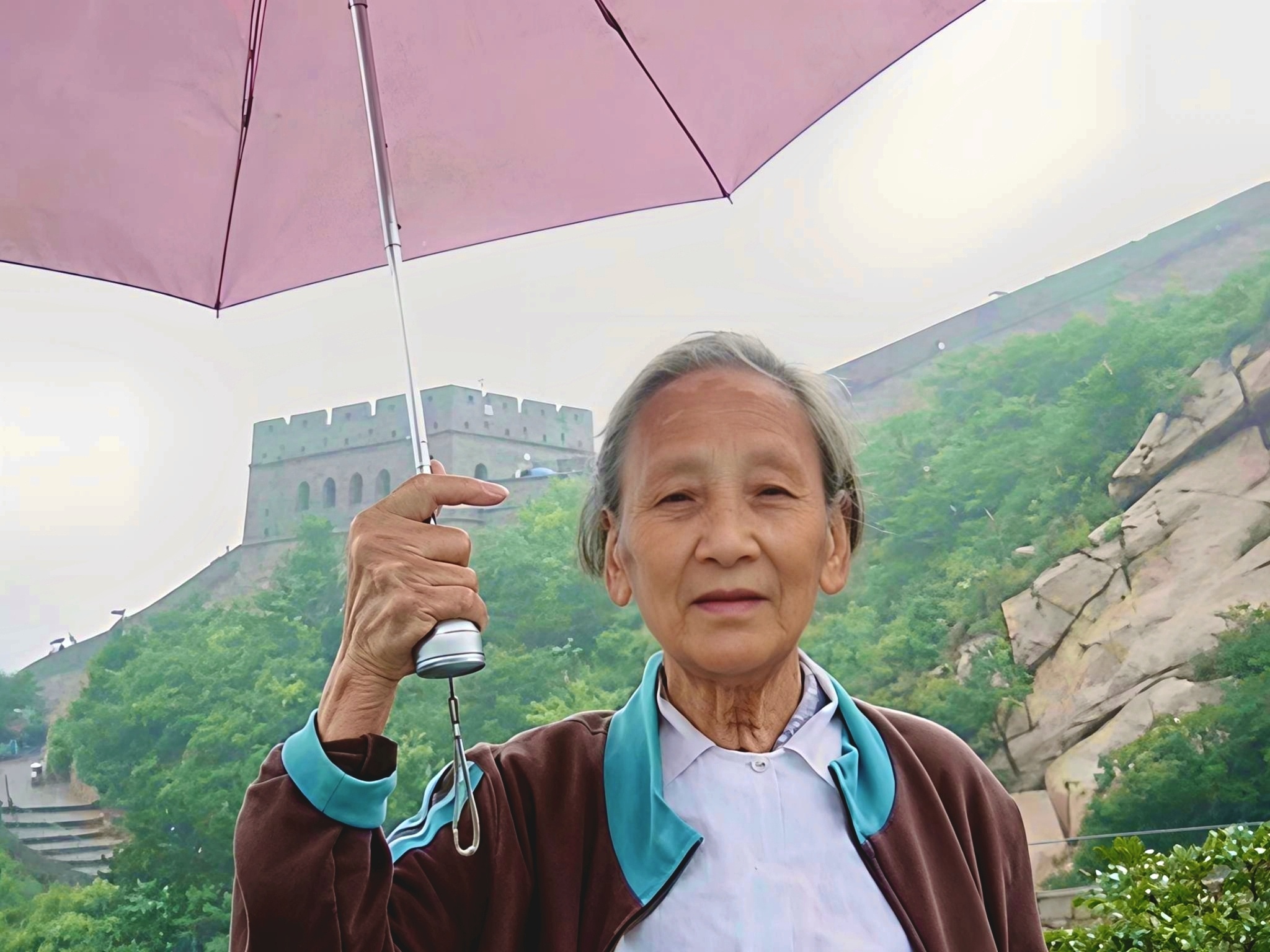 刘涛：我外婆一直陪着我，她还拿伞罩着我