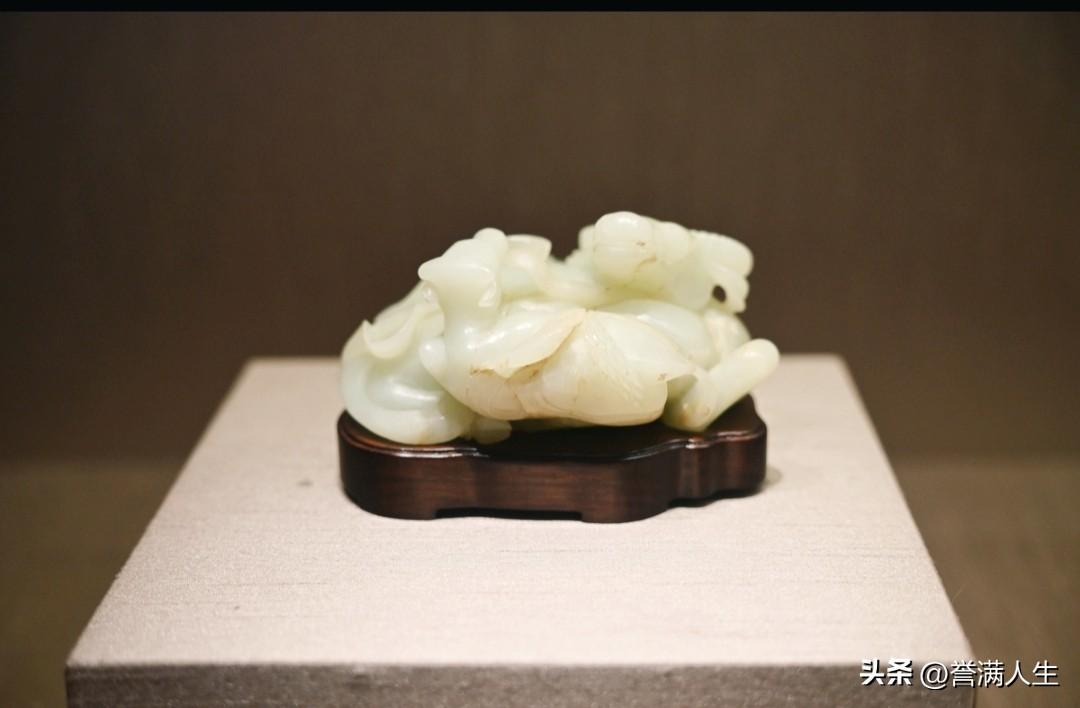 走进历史，探寻乾隆年间玉雕大师倪秉南的艺术人生
朋友们晚上好！
又到了咱们历史故