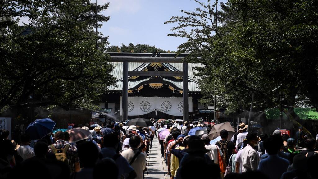 日本自民党核心领导层计划8月15日集体参拜靖国神社，这将是极其恶劣的政治挑衅。