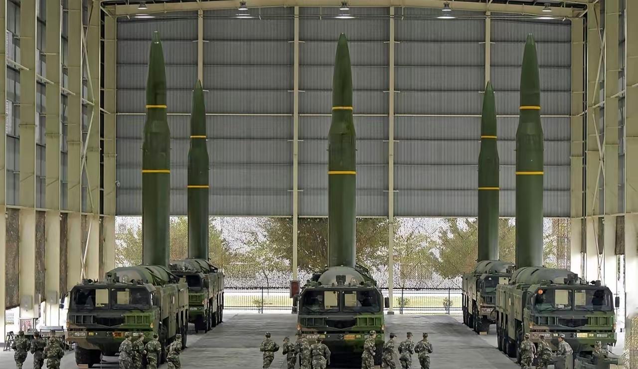 别再幻想什么局部冲突，对付美国只有一种打法：换家！必须把战火引向美国本土，打烂它