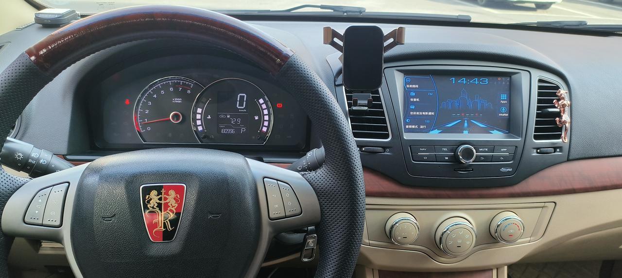 350S跑长途油耗还是可以的哦，十二年的老车了，一趟青岛回来突破18万公里了，还