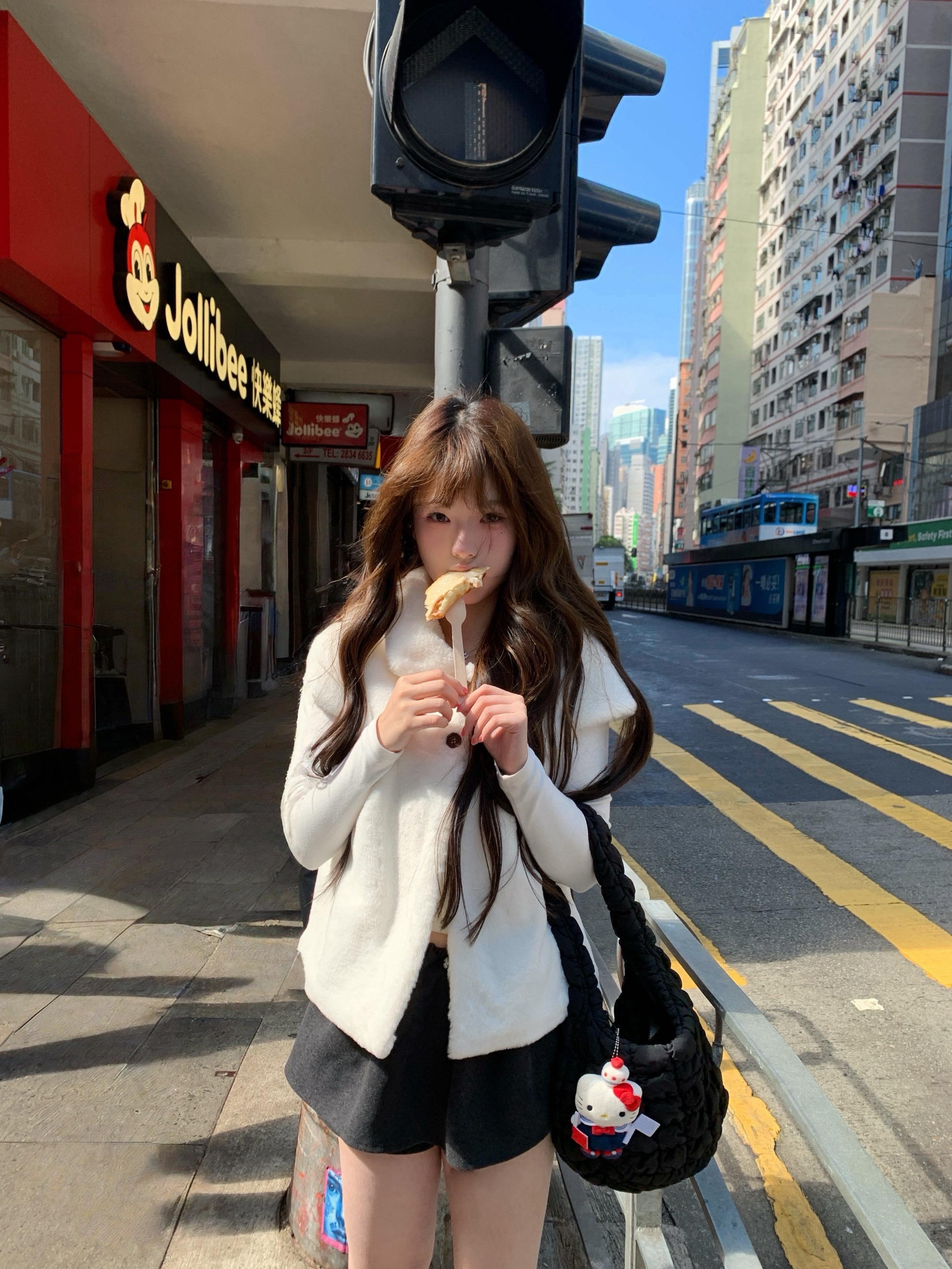 pl🎠g in Disney🥨