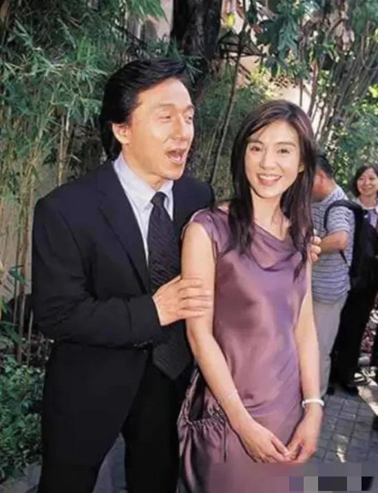 2003年，杨采妮时隔6年，因负债超100万被迫复出拍戏，消息一出，成龙坐不住了