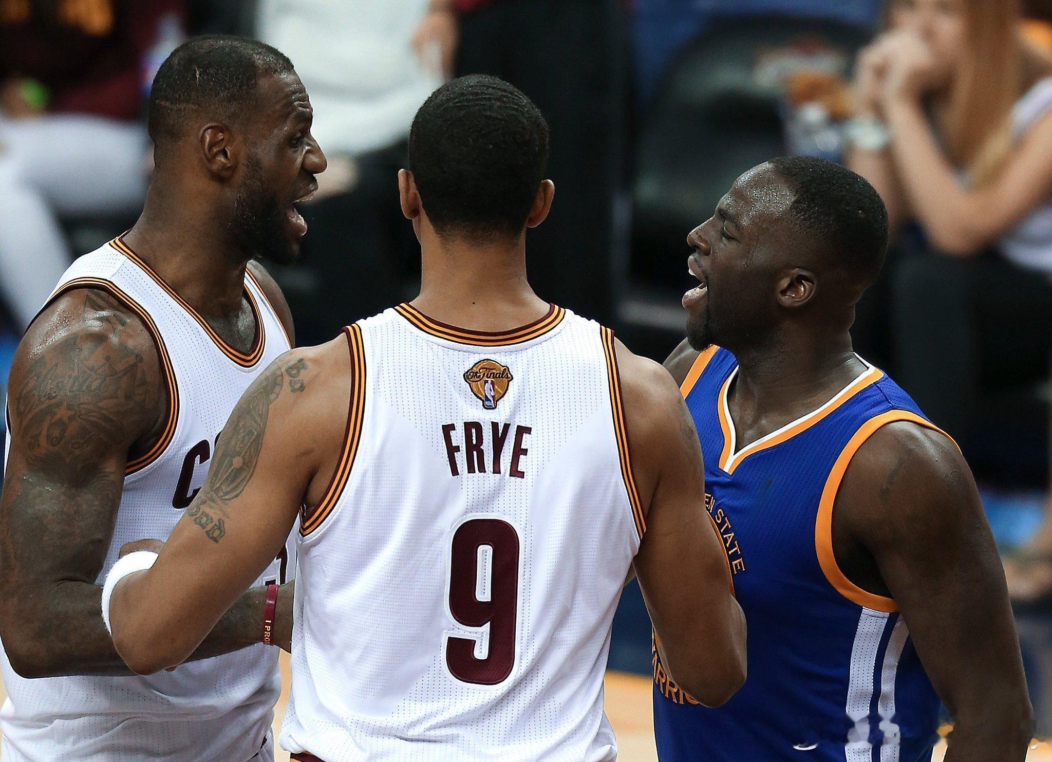 勒布朗·詹姆斯抨击那些认为追梦·格林在2016年被禁赛影响了总决赛结果的说法：“