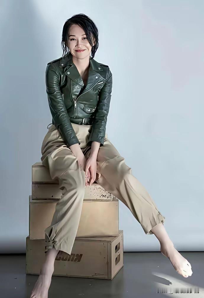 宛如少女般轻柔
这哪像是50多岁的