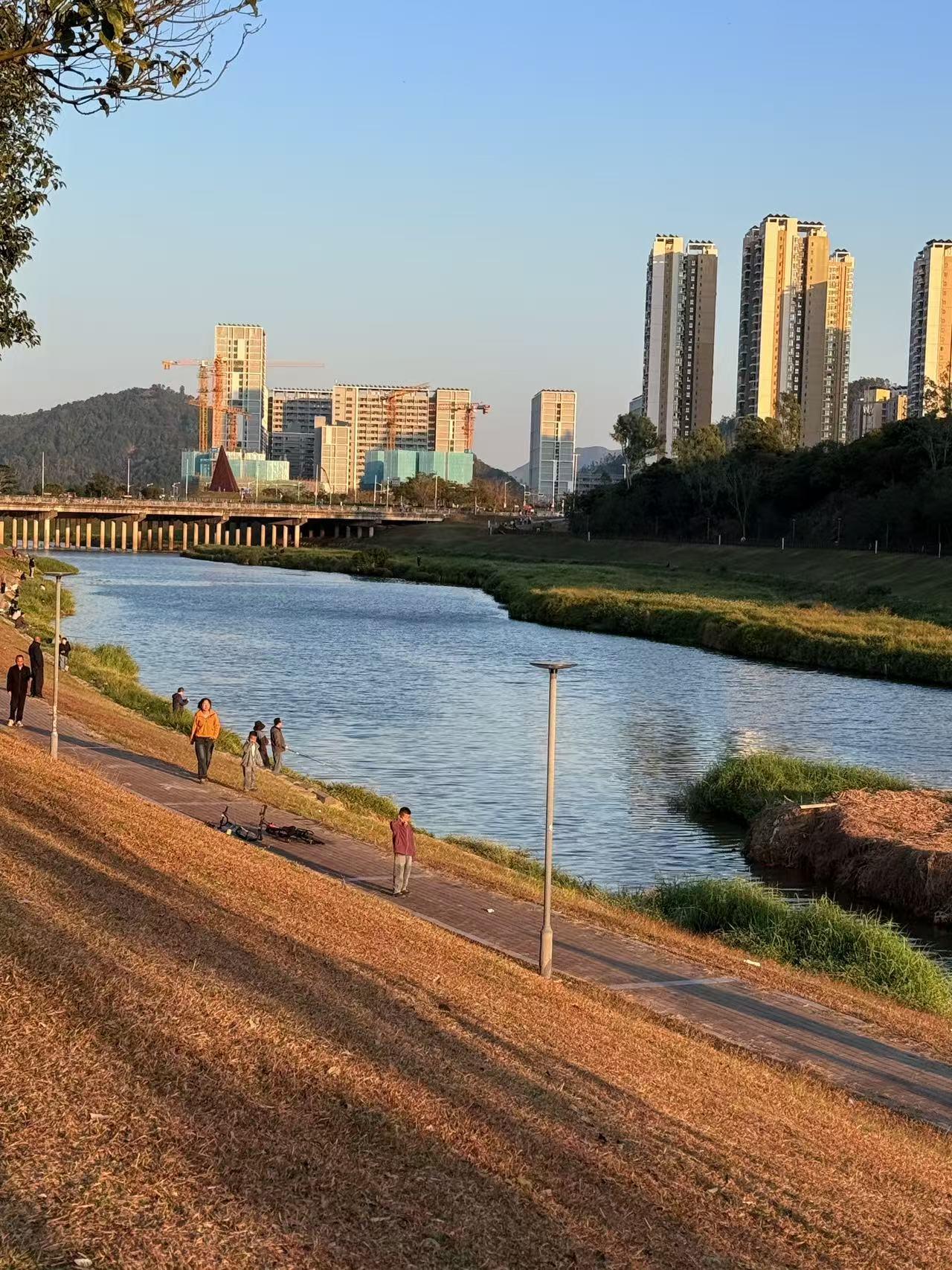 遇到这种无赖，
家人们你还敢把钱借出去吗？

2015年，
那时我手头上还算宽裕