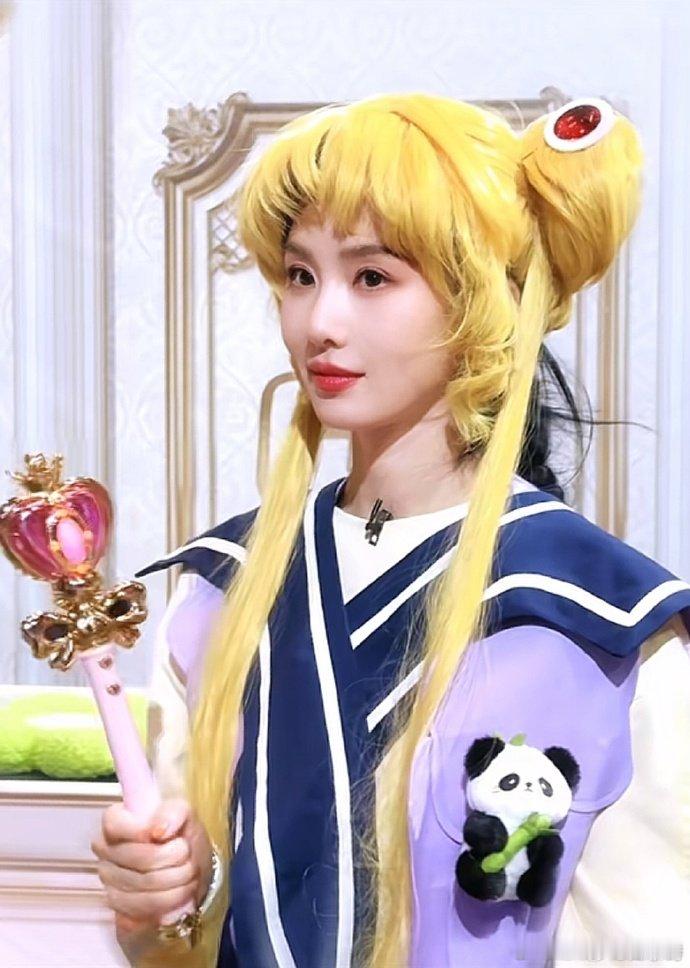 刘诗诗cos水兵月刘诗诗 cos 水兵月，这是什么神仙联动！可爱值拉满，我直接原