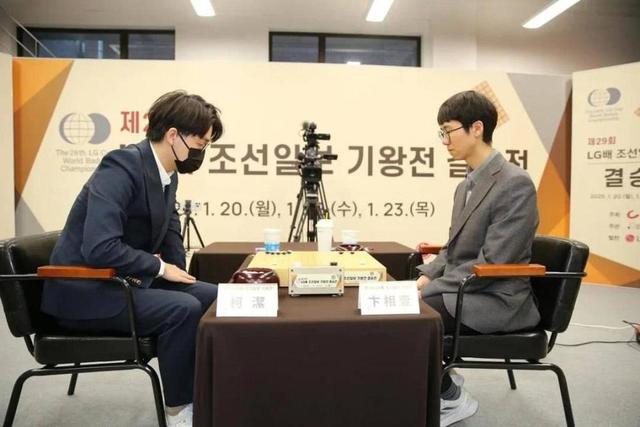 中韩围棋雨一直下气氛早已不再融洽 韩方规则规定罚目就是掀桌子