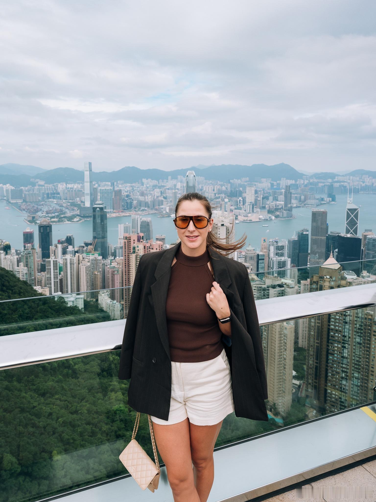 奥运冠军宾锡去了香港海洋公园还有太平山顶热点现场 ​​​