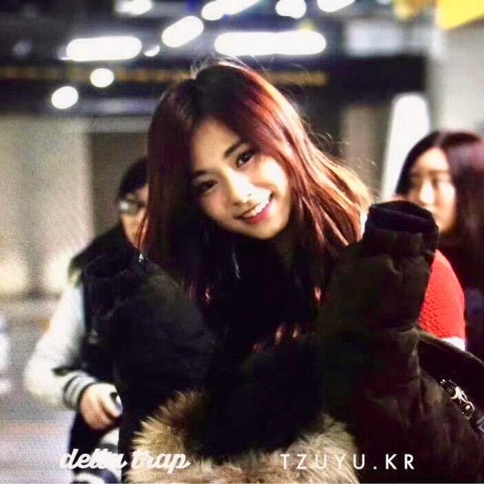 女生头像｜kpop古早｜TWICE周子瑜Tzuyu图源网络侵删 